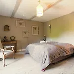 Bievre Forest-edge Retreat Bellefontaine