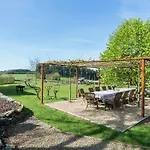 بيت للعطل Bievre Forest-edge Retreat *