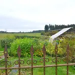 Bievre Forest-edge Retreat * Bellefontaine