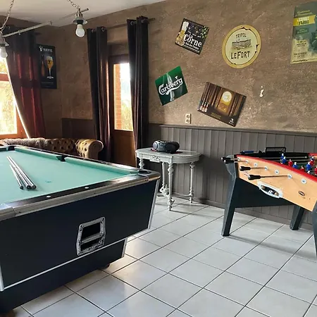 بيت للعطل Bievre Forest-edge Retreat *