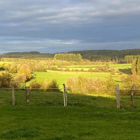 Bievre Forest-edge Retreat * Bellefontaine