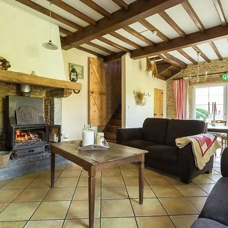 Spacious With Backyard And Large Garden Vakantiehuis Bellefontaine