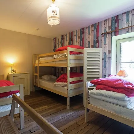 Spacious With Backyard And Large Garden Vakantiehuis Bellefontaine